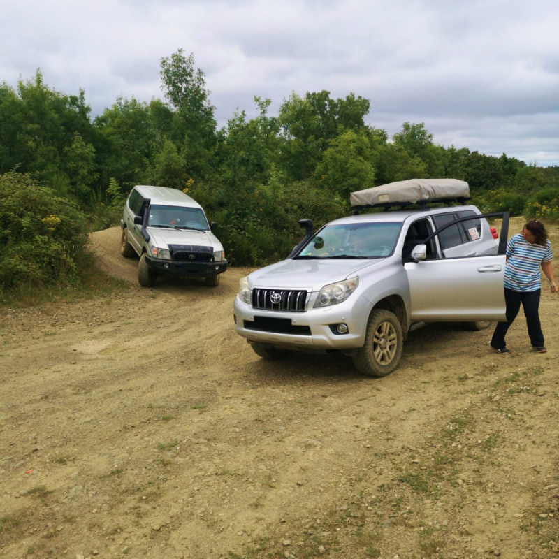 formation en famille pick up land cruiser.2